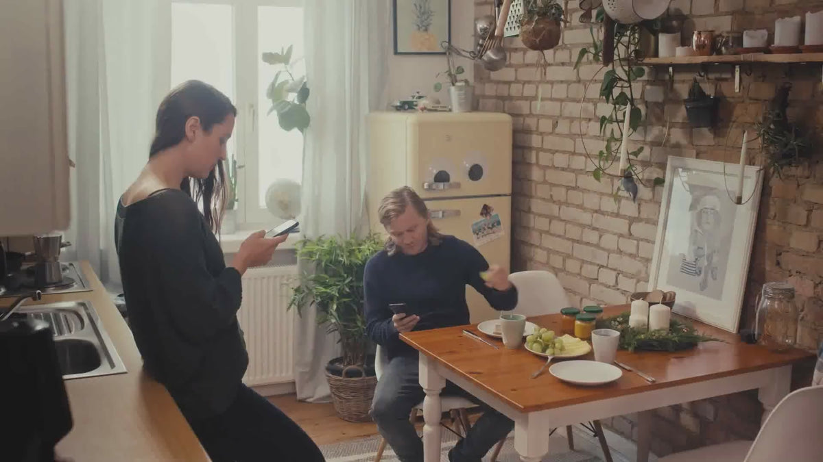 Vidéo : un couple découvre le calendrier de l'Avent COUPle DE CŒUR et vit un moment à deux à la maison